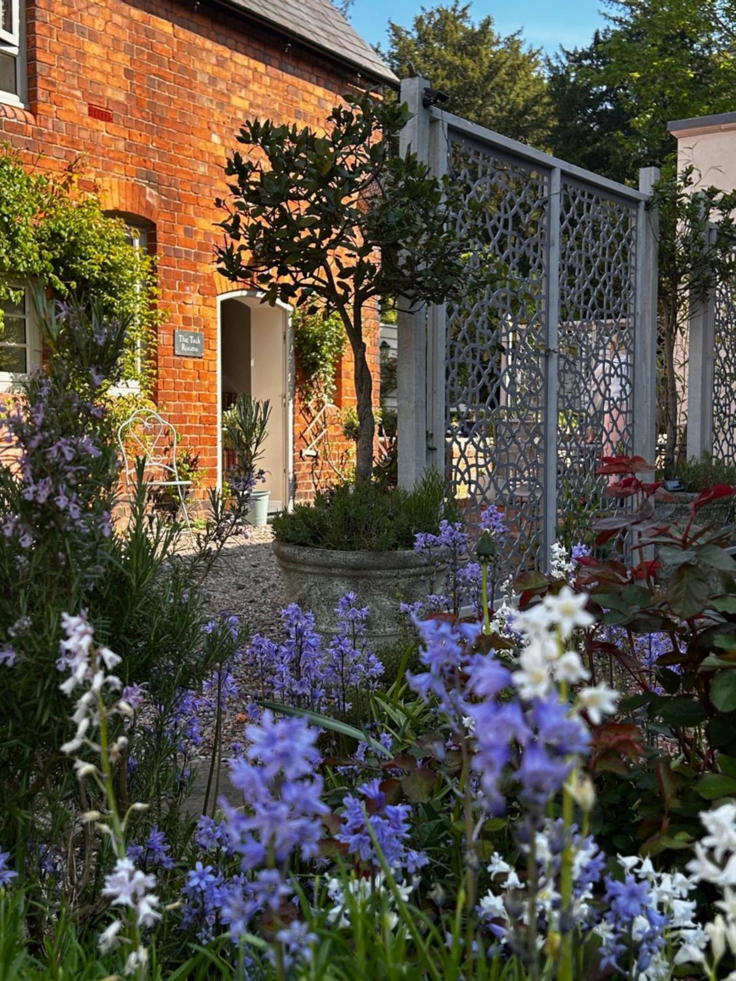 The Old Rectory Tack Apartment *